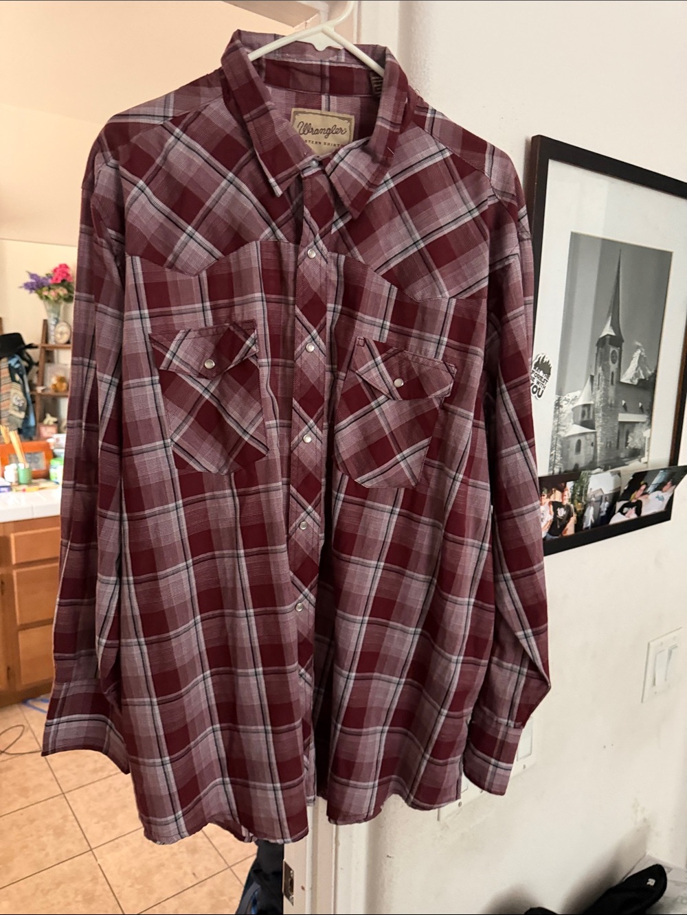Wrangler Men's Maroon and Gray Plaid Button-Down Western Shirt